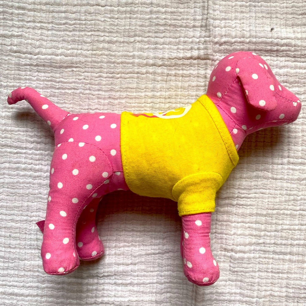 VS Pink Limited Edition Puppy Yellow Peace Shirt